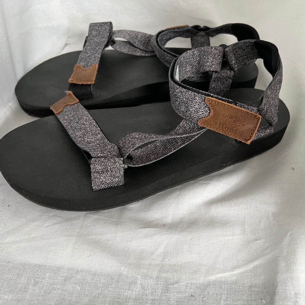 Roots Sandals 2 Strap Fabric & Leather Size 10 Grey Hook & Loop non Slip Sole
